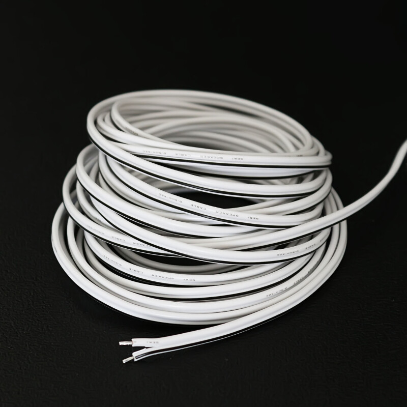 Meter Flachkabel mit offenen Kabelenden – angelötet an den Eingang