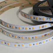 LED-Strip 70x 5630 LEDs | warmweiß 2700K | CRI 90+ 24VDC 120° | Fertigung nach Maß in Länge 820cm | 574x 5630 LEDs | 11529 Lumen | 123 Watt |