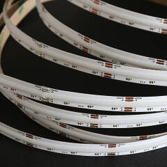 COB LED RGB Streifen | 180° 24V DC | Fertigung nach Maß in Länge 305cm | 2562x COB LEDs | 2105 Lumen gesamt | 48,2 Watt gesamt |