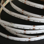 COB LED RGB Streifen | 180° 24V DC | Fertigung nach Maß in Länge 305cm | 2562x COB LEDs | 2105 Lumen gesamt | 48,2 Watt gesamt |