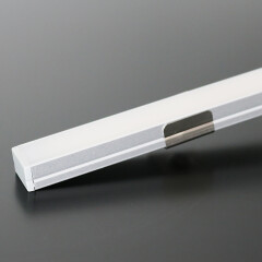 Alu COB RGB LED-Leiste MICRO-LINE dimmbar farbwechselnd – Abdeckung weiß diffus – 840 LEDs – 690 Lumen – 15.8 W je Meter – 180° 24V DC