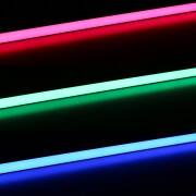 Alu COB RGB LED-Leiste MICRO-LINE dimmbar farbwechselnd – Abdeckung weiß diffus – 840 LEDs – 690 Lumen – 15.8 W je Meter – 180° 24V DC