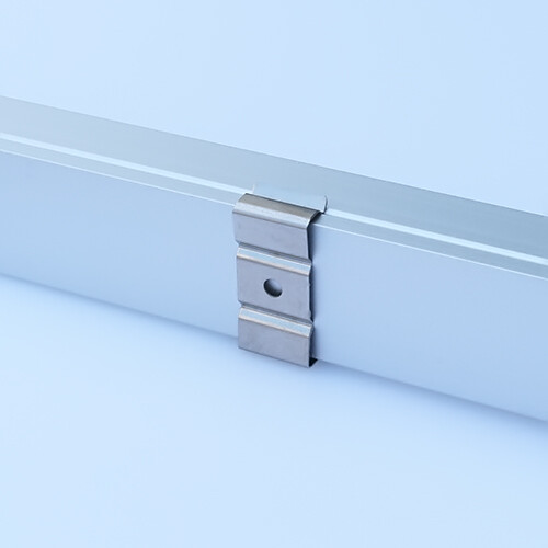 1 Satz Halterungen aus Metall