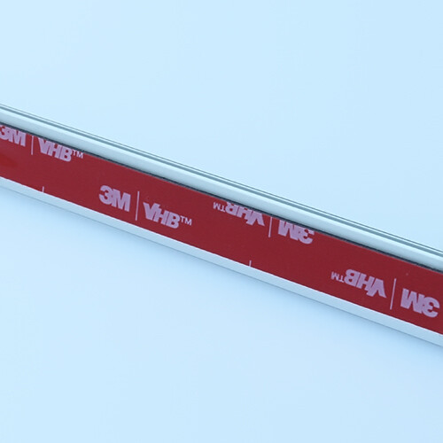 selbstklebendes 3M-Schaumstoffklebeband schwarz 1,1 mm dick und 10 mm breit