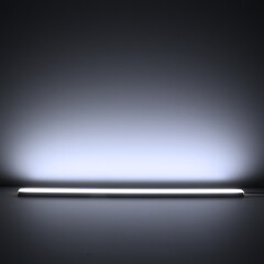 LED-Lichtleiste flach Slim-Line MAX diffus mit 230V Twin-COB LED-Streifen – IP65 wasserdicht dimmbar – CRI96 180° tageslichtweiß 6500 K – 960x LEDs 22,7 W 2065 lm /m