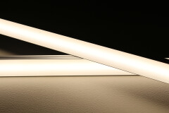 LED-Lichtleiste flach Slim-Line MAX diffus mit 230V...