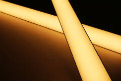 LED Eckleuchte "CORNER MAX" diffus mit 230V Twin-COB LED-Streifen | IP65 wasserdicht dimmbar | CRI93 180° warmweiß 2700K | Maßanfertigung in Länge 22 cm | 192x COB LEDs | 371 Lumen | 4,56 Watt