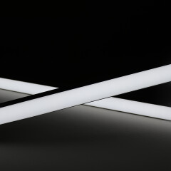 Triple Line RGBW LED-Leiste Connect Pro – diffus – 70x mehrfarbige 5050 RGB LEDs & 140x weiße 2835 CRI90+ LEDs je Meter – 120° 24V DC