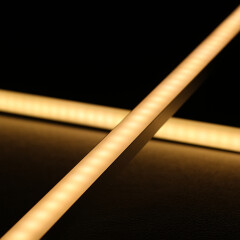 LED-Lichtleiste Connect-Line mit 140x Hochleistungs LEDs – 20 W – 1777 lm/m – warmweiß 2700 K – CRI 90+ 24V DC 120°