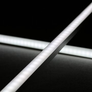RGBW LED-Leiste Connect-Line – diffus – 56x Farbwechsel 5050 RGB LEDs & 56x weiße 5630 CRI90+ LEDs je Meter – 120° 24V DC