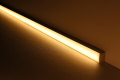 LED-Leiste Connect-Line – BAUSATZ – diffus mit High Performance LED-Streifen 240 × 2835 LEDs 19 W/m 2878 lm/m – warmweiß 2700 K