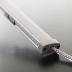 COB LED-Leiste "Out-Line IP54" wasserdicht | diffus dimmbar | warmweiß 2700K | CRI92 24VDC 180° | Maßanfertigung in Länge 105 cm | 544x COB LEDs | 1208 Lumen | 12,9 Watt |