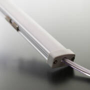 COB LED-Leiste "Out-Line IP54" wasserdicht | diffus dimmbar | warmweiß 2700K | CRI92 24VDC 180° | Maßanfertigung in Länge 149 cm | 776x COB LEDs | 1724 Lumen | 18,4 Watt |