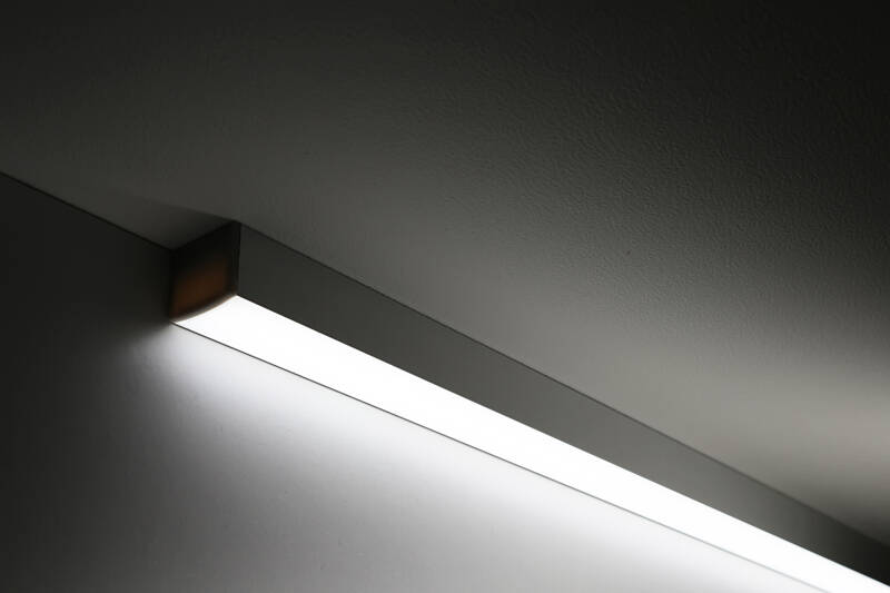 High-Power LED-Leiste Connect Pro 24V 120° – dimmbar diffus tageslichtweiß 6100 K – 320 × 2835 LEDs 31 W 5440 lm/m