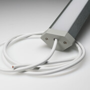 45° LED-Leisten BAUSATZ mit PRO-LINE LED-Streifen zweireihig 24V 120° – warmweiß 2700 K – 320 × 2835 LEDs 31 W 4770 lm/m