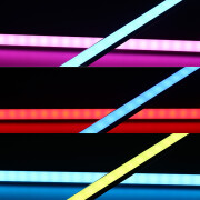RGBWW LED Unterbauleuchte Connect-PRO – diffus – 56x Farbwechsel 5050 RGB LEDs & 56x warmweiße 5630 CRI90+ LEDs je Meter – 120° 24V DC