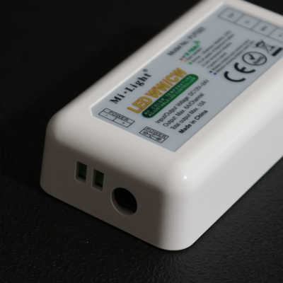 CCT Dual White 2 Kanal LED-Controller & Touch Hand-Fernbedienung - SET