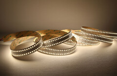 High-End Twin-Line LED Leuchtstreifen – 320 × 2835 LEDs – 31 W – 5428 lm/m – neutralweiß 4000 K – CRI 80+ 24V DC 120°