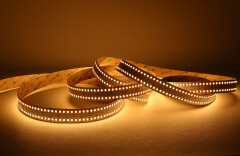 High-End Twin-Line LED Leuchtstreifen – 320 × 2835 LEDs – 31 W – 4769 lm/m – warmweiß 2700 K – CRI 80+ 24V DC 120°