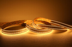 High-End Twin-Line LED Leuchtstreifen – 320 × 2835 LEDs – 31 W – 4769 lm/m – warmweiß 2700 K – CRI 80+ 24V DC 120°