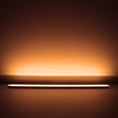 LED-Leiste Slim-Line max transparent mit 24V – ultra-warmweiß mit 2000 Kelvin – 240 × 2835 LEDs – 19 W – 1976 lm/m