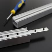 LED Profil Aufputz CONNECT-PRO, erweiterbar, silber eloxiert, Diffusor weiß opal - für LED-Streifen bis 21mm Breite