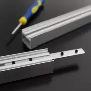 LED Profil Aufputz CONNECT-PRO, erweiterbar, silber eloxiert, Diffusor weiß opal - für LED-Streifen bis 21mm Breite